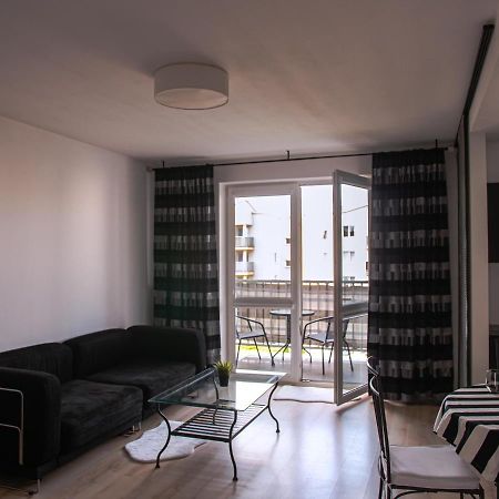 Sdh 2 Radzymin Comfortable Apartment Near Warsaw Exterior photo